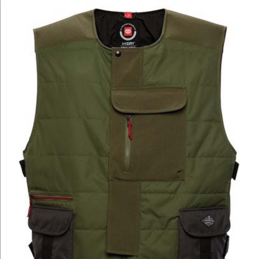 686 Men’s Torque Insulated vest. Brand New